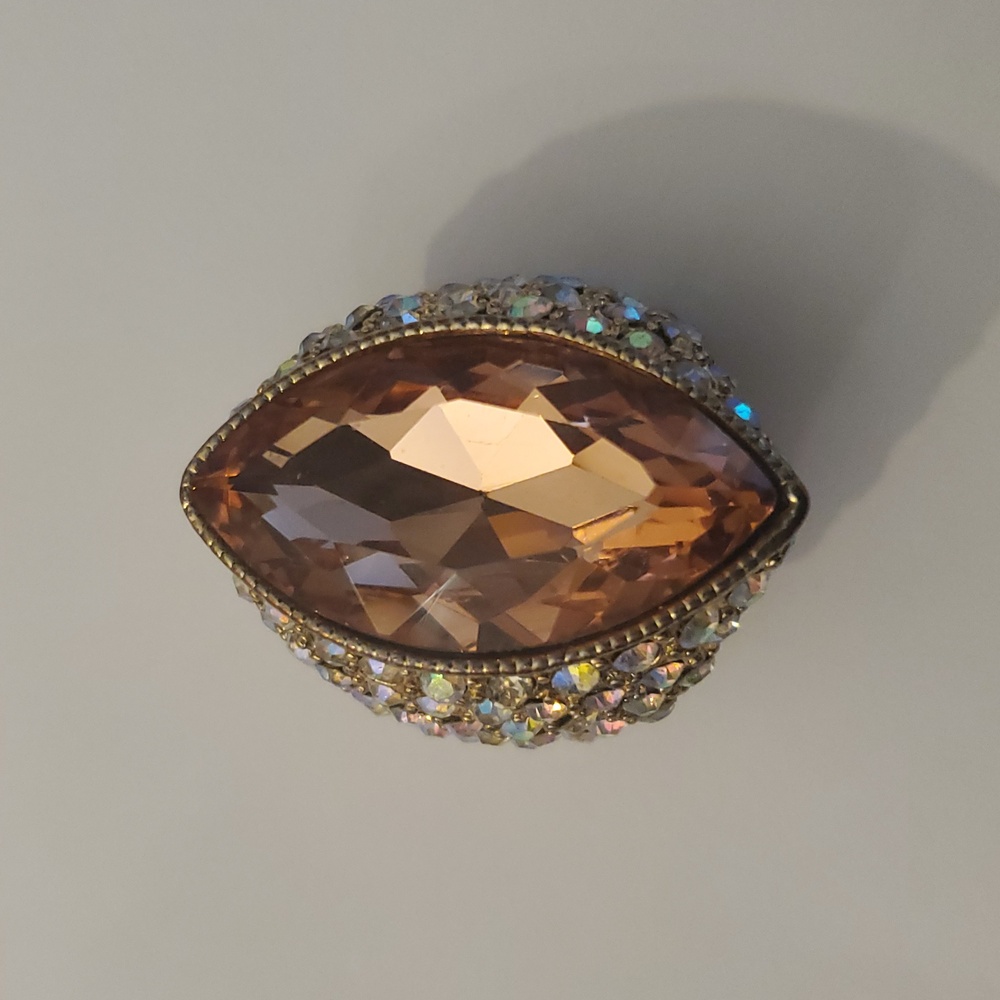 Pretty Ring With Pink Rhinestone! - Picture 2 of 6